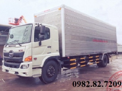 Giá xe tải Hino 8 tấn thùng kín chở pallet cao 4m